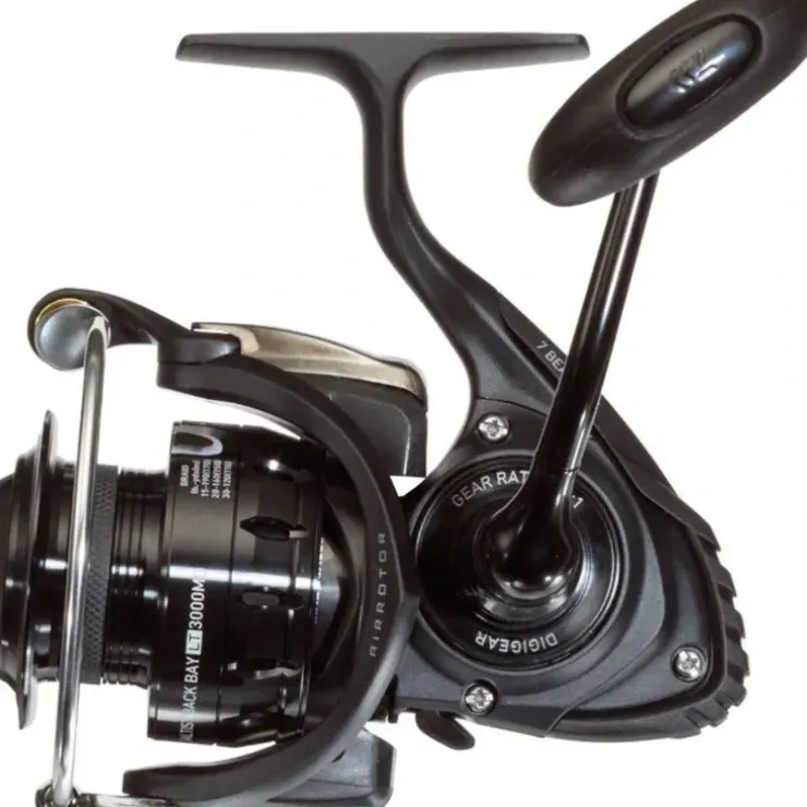 Daiwa Saltist Back Bay STTBBLTMD-C Spinning Reels - Your Premium Fishing Gear Store Rods Lines Baits Accessories^ Best Sale